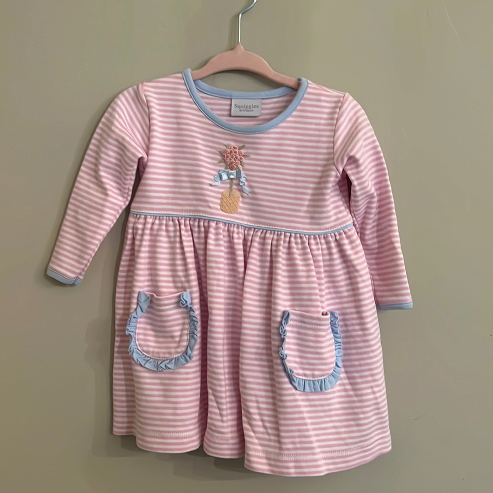 Squiggles knit dress